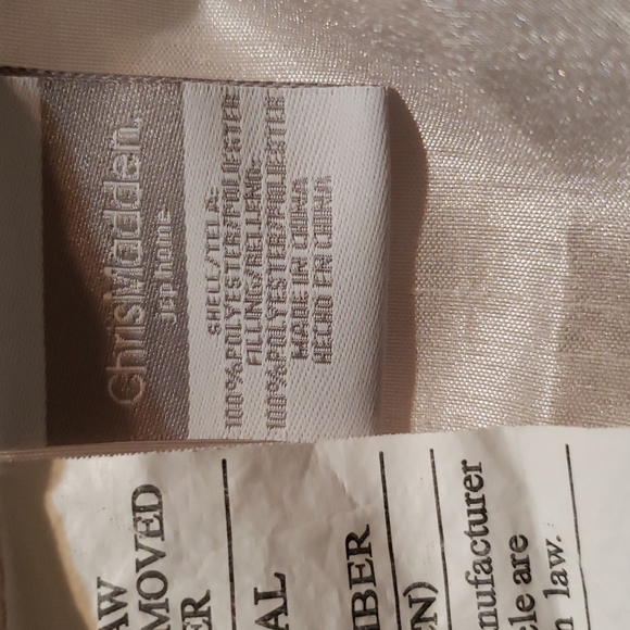 JCP CHRIS MADDEN PLEATED BEIGE & CREAM MODERN (2) EURO PILLOW SHAMS 21x27 - Picture 3 of 5